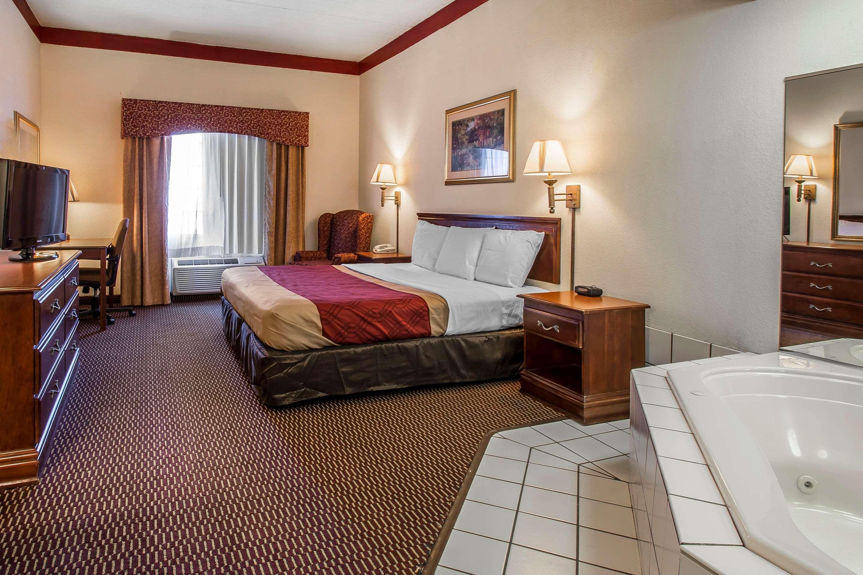Econo Lodge Inn & Suites Marianna Dış mekan fotoğraf